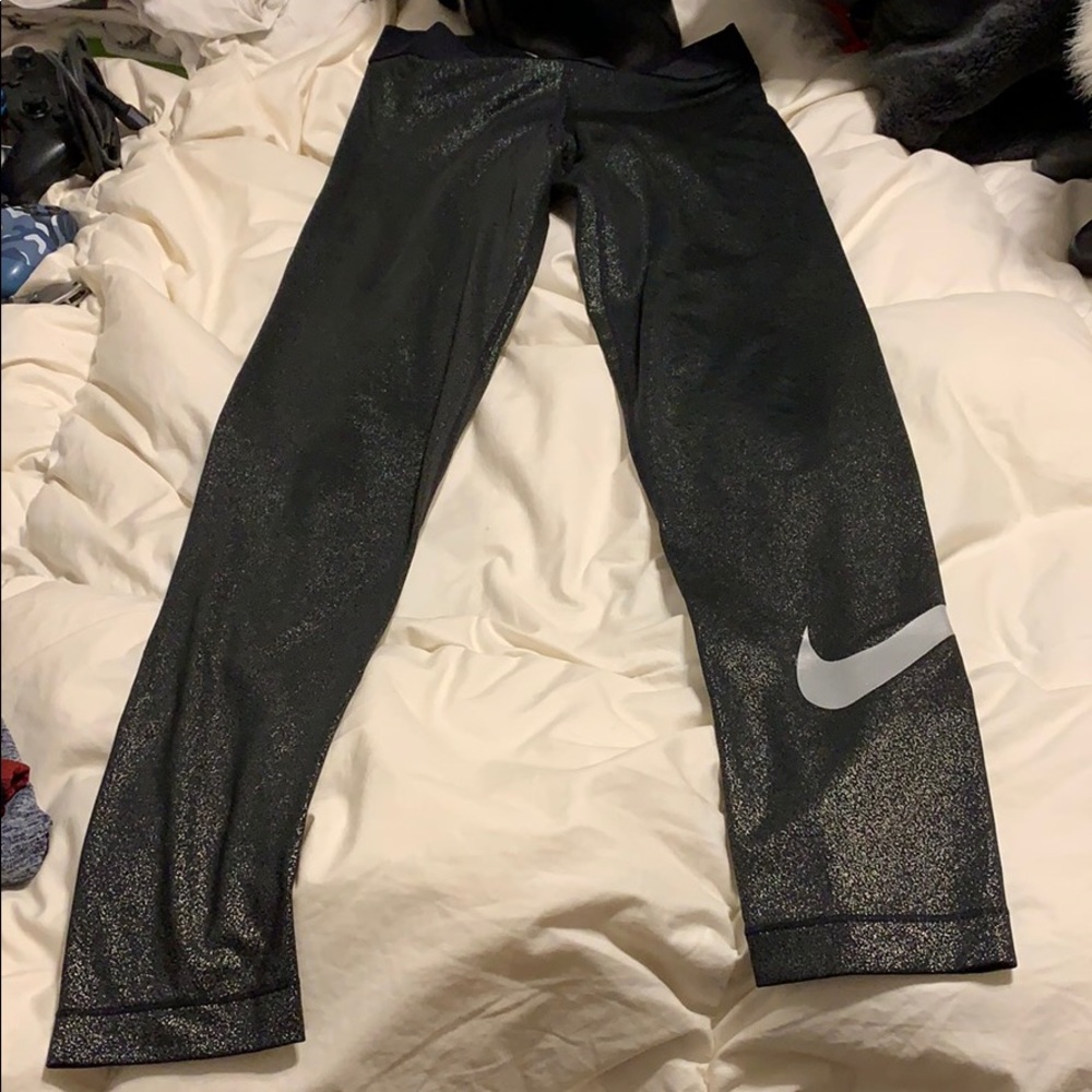 Nike pro workout out full length legging
